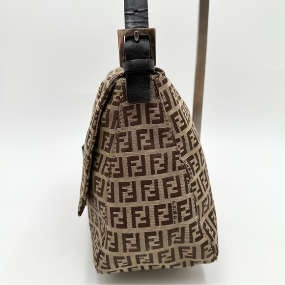 Fendi Mamma Baguette in Zucchino Canvas - Picture 9 of 16